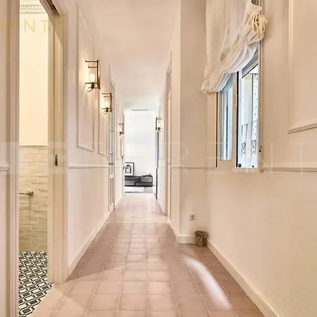 Beferent Plaza Nueva Апартаменты *