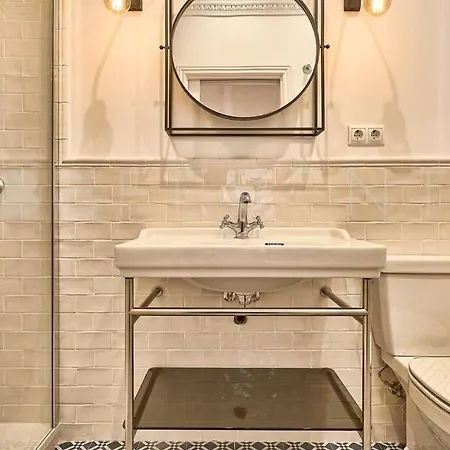 Beferent Plaza Nueva Apartment